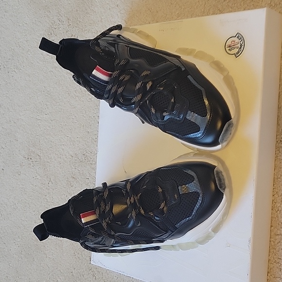 🛑MONCLER Leave No Trace Mark Sneakers - Picture 1 of 7